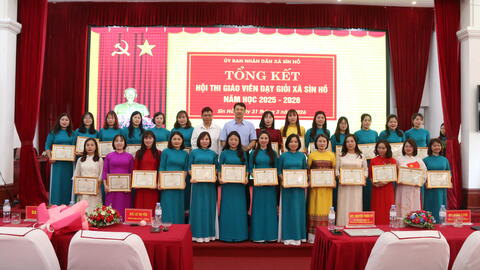 UBND xã Sìn Hồ tổng kết hội thi giáo viên dạy giỏi cấp xã năm học 2025-2026