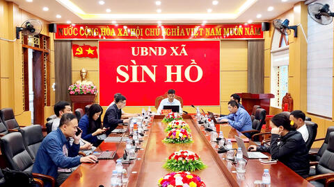 Sìn Hồ tham dự Hội nghị trực tuyến sơ kết 01 năm thực hiện sắp xếp đơn vị hành chính các cấp và hoạt động của chính quyền địa phương 02 cấp trên địa bàn tỉnh Lai Châu