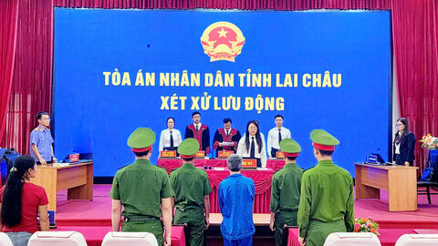 TAND tỉnh Lai Châu mở phiên tòa xét xử công khai, lưu động vụ án mua bán trái phép chất ma túy
