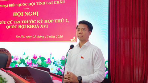 Đoàn Đại biểu Quốc hội tỉnh Lai Châu tiếp xúc cử tri xã Sìn Hồ