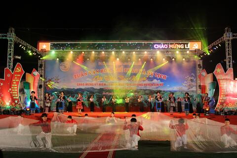 Khai mạc Tuần văn hóa, Thể thao, Du lịch huyện Sìn Hồ năm 2023 và Chương trình nghệ thuật đặc biệt chào mừng kỷ niệm 70 năm Ngày giải phóng huyện Sìn Hồ