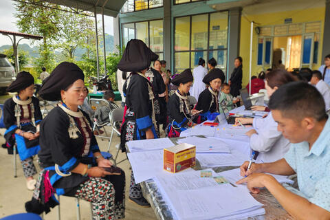 Xã Sìn Hồ tập trung khám sức khỏe định kỳ, khám sàng lọc miễn phí  đợt 2 cho Nhân dân