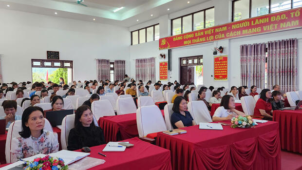 Sìn Hồ tham dự Hội nghị trực tuyến tập huấn, bồi dưỡng chính trị cho cán bộ quản lý, giáo viên